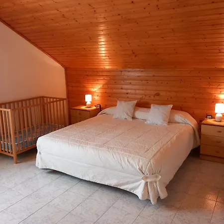 чалет у татьяны здаётся один этаж 175кв м Tatil Evi