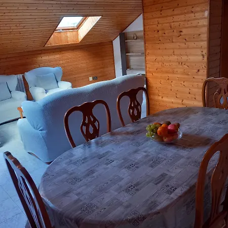 чалет у татьяны здаётся один этаж 175кв м Holiday home Salou